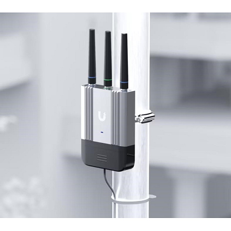 UBNT UMR - Industrial Mobile Router - rozbaleno