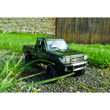 RMT Land Cruiser TOYOTA zelená