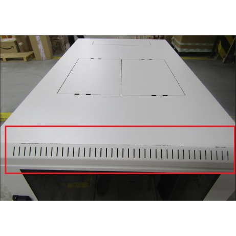 Bazar - TRITON 19" stojanový rozvaděč 22U/600x1000, poškrábaná horní hrana