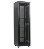 XtendLan 19" stojanový rozvaděč 47U 600x1000, nosnost 1000kg, perforované dveře i záda, kolečka, rozložený, černý