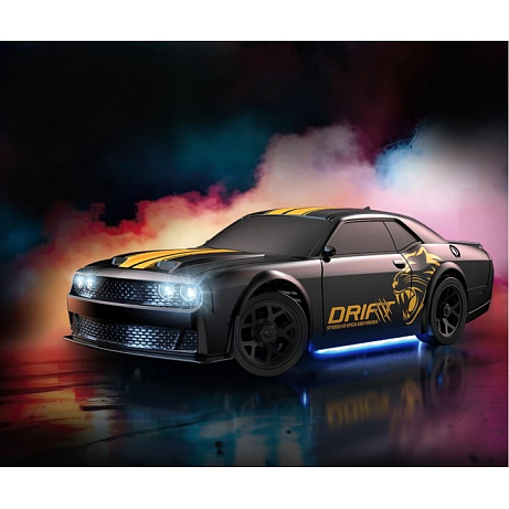 Plně proporcionální RC drift s gyrem 1/43